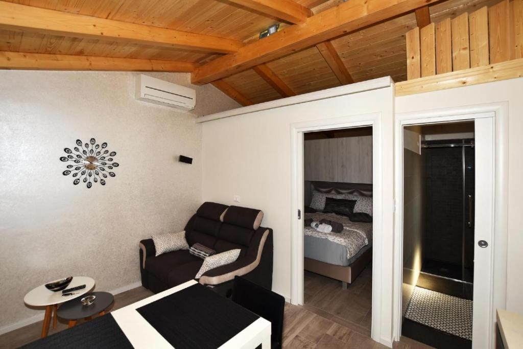 Deluxe Apartment Nono- Anex Building Πόρετς Εξωτερικό φωτογραφία